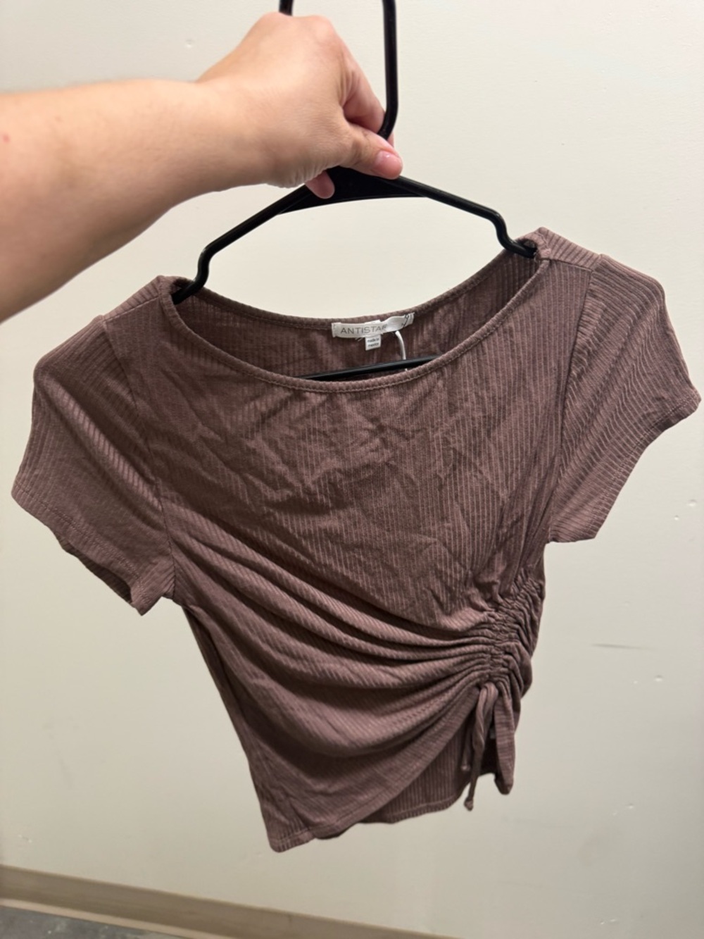 Antigua Brown Side-Ruched Crop Top